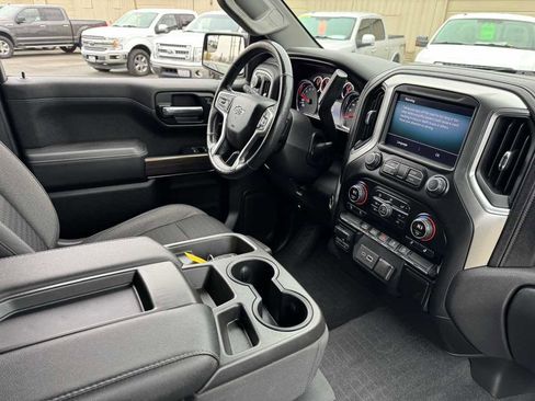 Used 2019 Chevrolet Silverado 1500 RST image 18