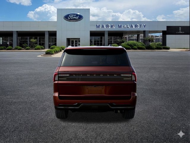 New 2027 Lincoln Navigator Premiere AWD/4WD image 7