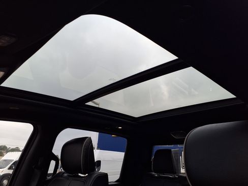 Used 2020 RAM 1500 Limited image 16