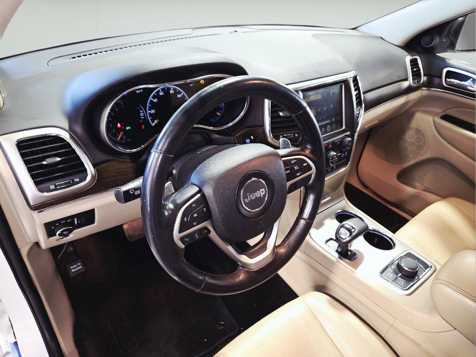 Used 2015 Jeep Grand Cherokee Limited AWD/4WD image 13