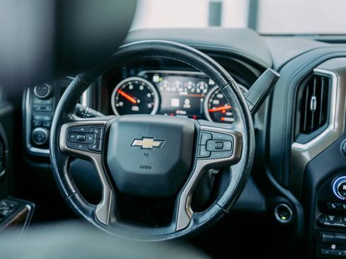 Used 2021 Chevrolet Silverado 3500 High Country w/ Z71 Off-Road Package image 12