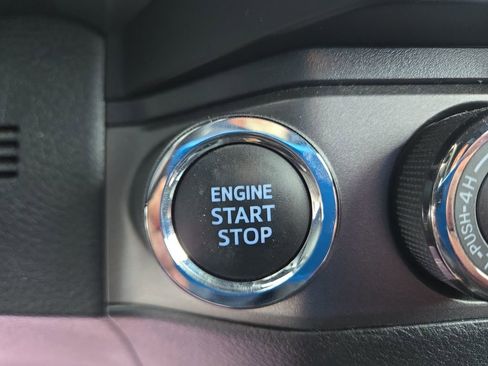 Used 2023 Toyota Tacoma TRD Off-Road image 20