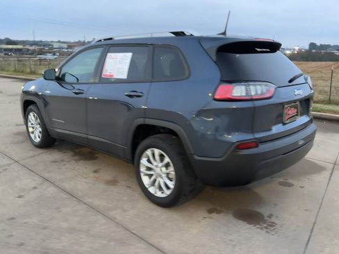 Used 2021 Jeep Cherokee Latitude image 7