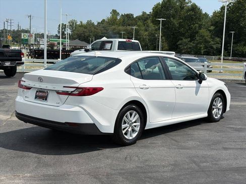 Used 2026 Toyota Camry LE FWD image 3