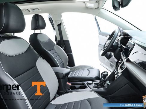 Used 2023 Volkswagen Taos SEL image 73