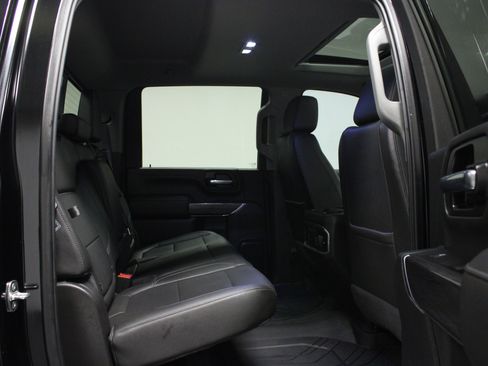 Used 2020 Chevrolet Silverado 2500 LTZ w/ LTZ Premium Package image 15