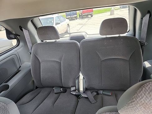 Used 2006 Dodge Caravan SXT w/ Popular Equipment Group I FWD image 20