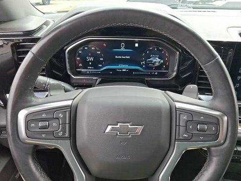 Certified 2022 Chevrolet Silverado 1500 LT Trail Boss w/ LT Trail Boss Premium Package AWD/4WD image 19