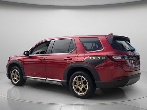 Used 2024 Honda Pilot EX-L image 8