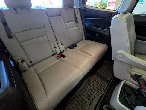 Used 2017 Honda Pilot Elite image 26