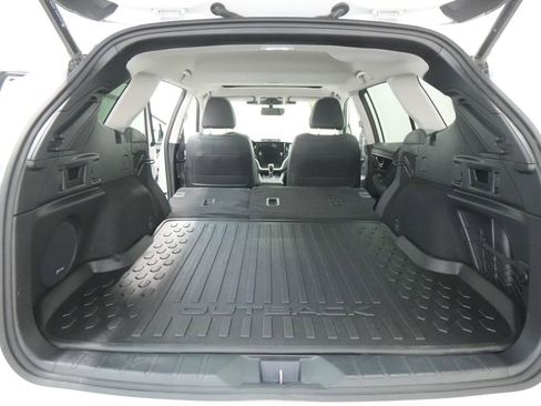Used 2023 Subaru Outback Limited image 29