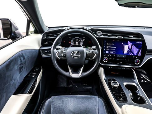 Used 2023 Lexus RZ 450e Premium image 6