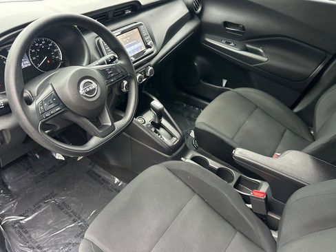 Used 2024 Nissan Kicks S image 4