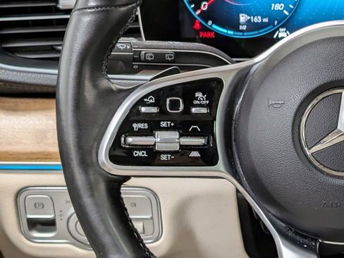 Used 2022 Mercedes-Benz GLS 450 4MATIC image 45