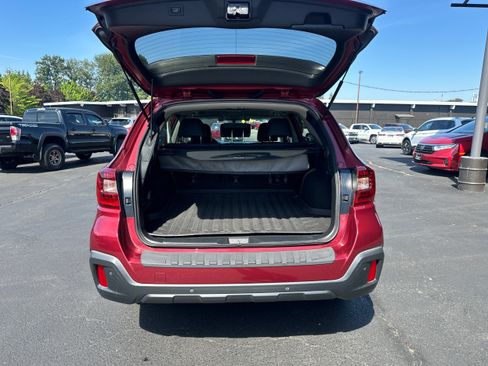 Used 2018 Subaru Outback 2.5i Limited AWD/4WD image 11