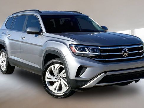Certified 2023 Volkswagen Atlas SE FWD image 12