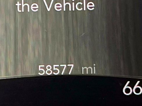 Certified 2023 Chrysler Pacifica Touring-L FWD image 28