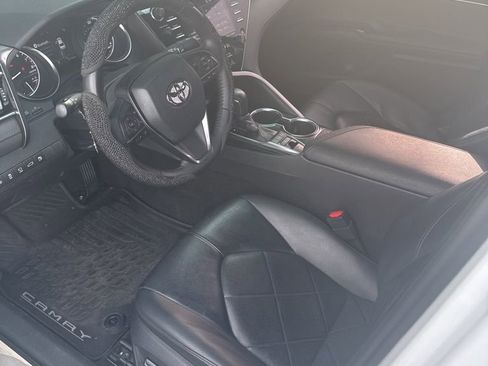 Used 2018 Toyota Camry XLE w/ Audio Package image 7