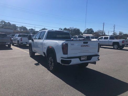 Used 2025 GMC Sierra 2500 AT4 w/ AT4 Premium Plus Package image 7