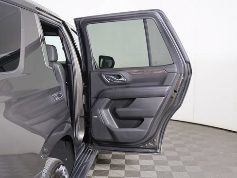 Used 2021 Chevrolet Tahoe LT AWD/4WD image 21