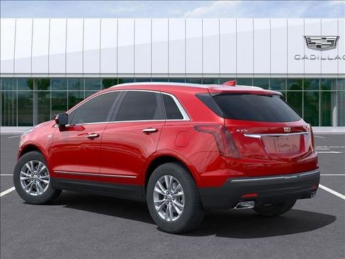 New 2025 Cadillac XT5 Luxury image 3