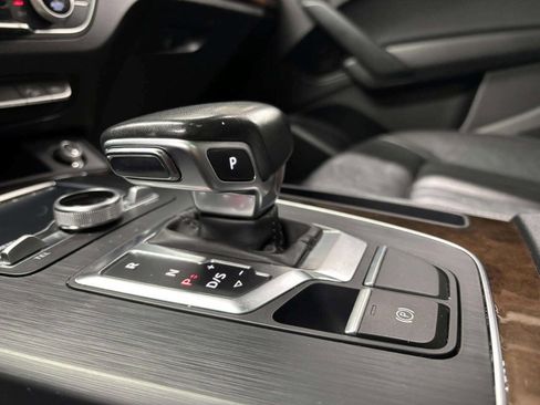 Used 2018 Audi Q5 2.0T Premium Plus w/ Premium Plus Package image 38