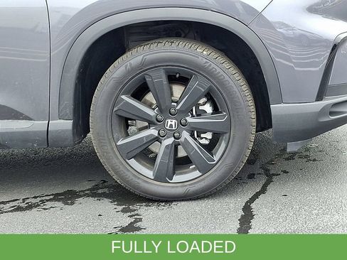 Used 2025 Honda Pilot Black Edition image 11