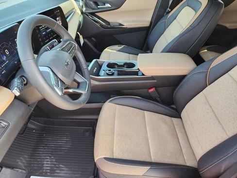 New 2026 Chevrolet Equinox ACTIV w/ Convenience Package III image 15