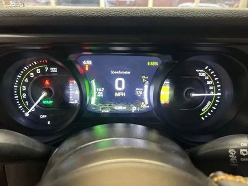 Used 2024 Jeep Wrangler Unlimited AWD/4WD image 20