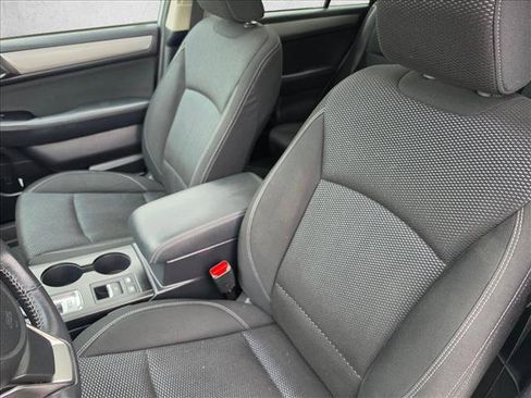 Used 2019 Subaru Outback 2.5i Premium w/ Popular Package #2 AWD/4WD image 23
