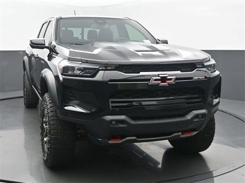 Used 2023 Chevrolet Colorado ZR2 w/ ZR2 Convenience Package III image 8