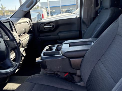 Used 2022 Chevrolet Silverado 1500 Custom image 7