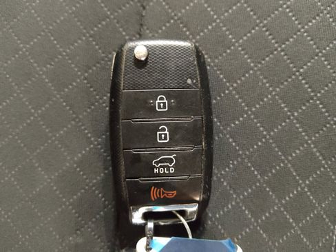 Used 2020 Kia Sorento AWD V6 image 32