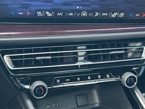 New 2026 Chevrolet Traverse RS image 29