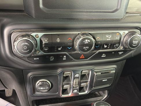 Used 2020 Jeep Gladiator Sport w/ Quick Order Package 24S AWD/4WD image 27