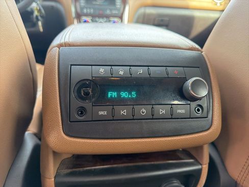 Used 2016 Buick Enclave Premium w/ Experience Buick Package image 10