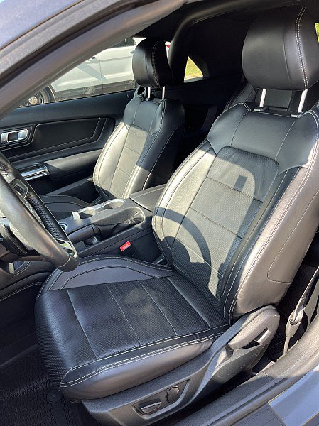 Used 2022 Ford Mustang GT Premium w/ GT Performance Package RWD image 15