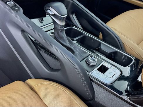 Used 2022 Kia Telluride SX w/ Towing Package image 42