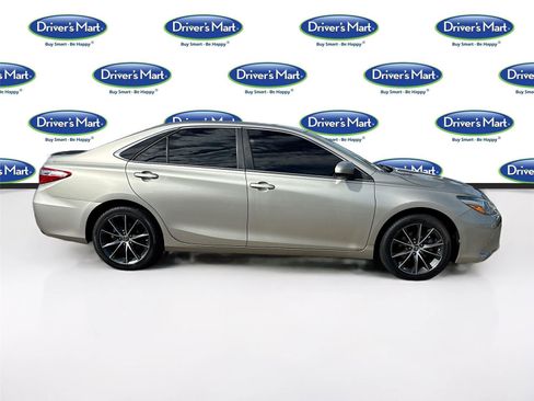 Used 2016 Toyota Camry XSE FWD image 8
