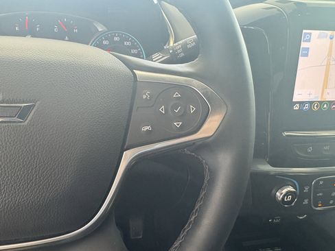 Used 2023 Chevrolet Traverse RS image 12