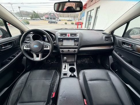 Used 2017 Subaru Outback 2.5i Limited image 19