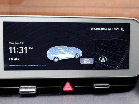 Used 2024 Hyundai Ioniq 5 Limited image 12