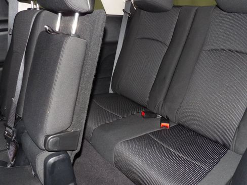 Used 2018 Dodge Journey SE image 11