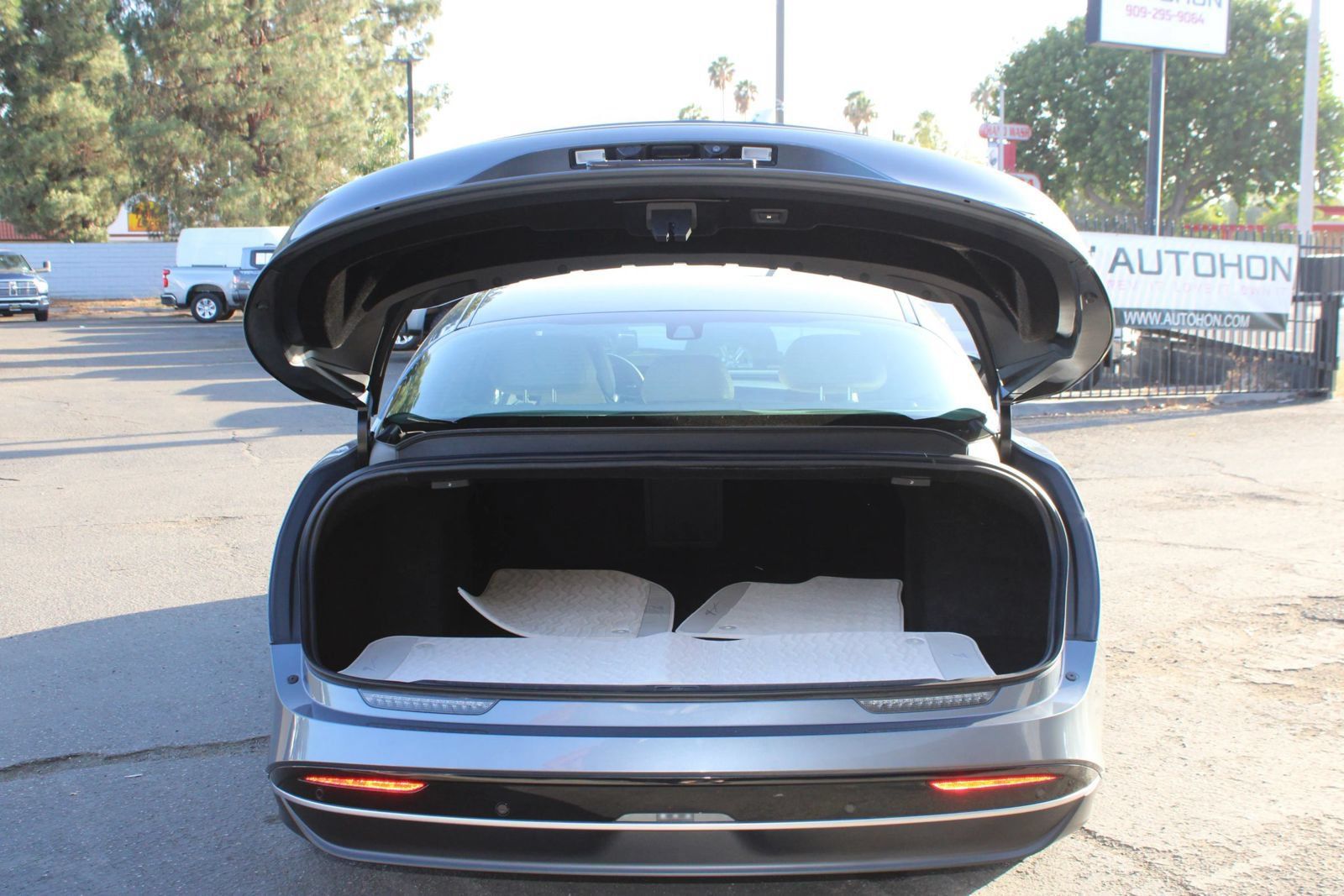 Used 2025 Lucid Air Pure RWD image 29
