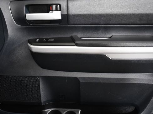 Used 2018 Toyota Tundra SR5 image 37