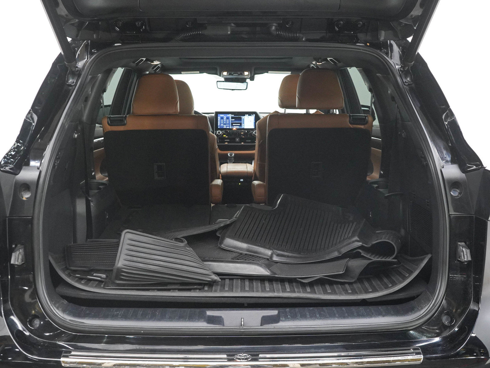 Used 2020 Toyota Highlander Platinum AWD/4WD image 17