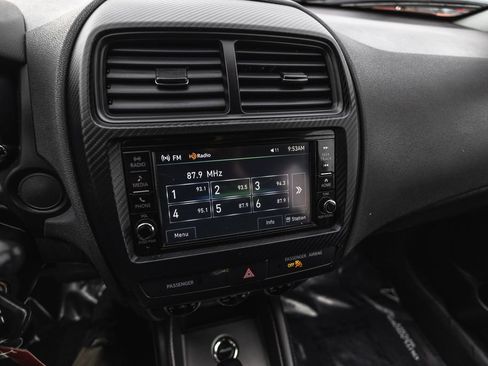 Used 2023 Mitsubishi Outlander Sport ES image 14