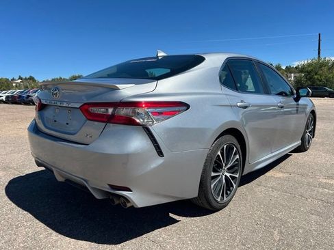 Used 2019 Toyota Camry SE w/ Audio Package FWD image 6
