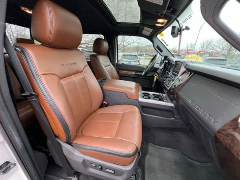 Used 2014 Ford F250 Platinum w/ FX4 Off-Road Package image 31