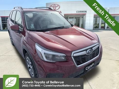 Used 2021 Subaru Forester Premium w/ Popular Package #1 image 1